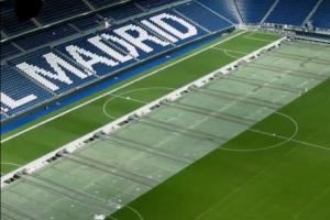 科技感满满!皇马官方晒伯纳乌“变身”视频:足球场秒变橄榄球场 科技感满满!皇马官方晒伯纳乌“变身”视频:足球场秒变橄榄球场