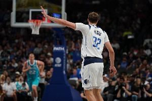 克莱:弗拉格身体状态出色已对比赛产生巨大影响 对他充满期待 克莱:弗拉格身体状态出色已对比赛产生巨大影响 对他充满期待