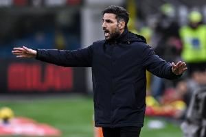 小法:不想谈图多尔因世界对很多教练不公 阿隆索满意帕斯的表现 小法:不想谈图多尔因世界对很多教练不公 阿隆索满意帕斯的表现