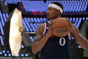 泰伦-卢:比尔对自己的表现感到沮丧 但一切都会好起来的 泰伦-卢:比尔对自己的表现感到沮丧 但一切都会好起来的