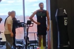 早日回归!队记晒塔图姆近期训练视频:体型保持得很好 心情不错 早日回归!队记晒塔图姆近期训练视频:体型保持得很好 心情不错